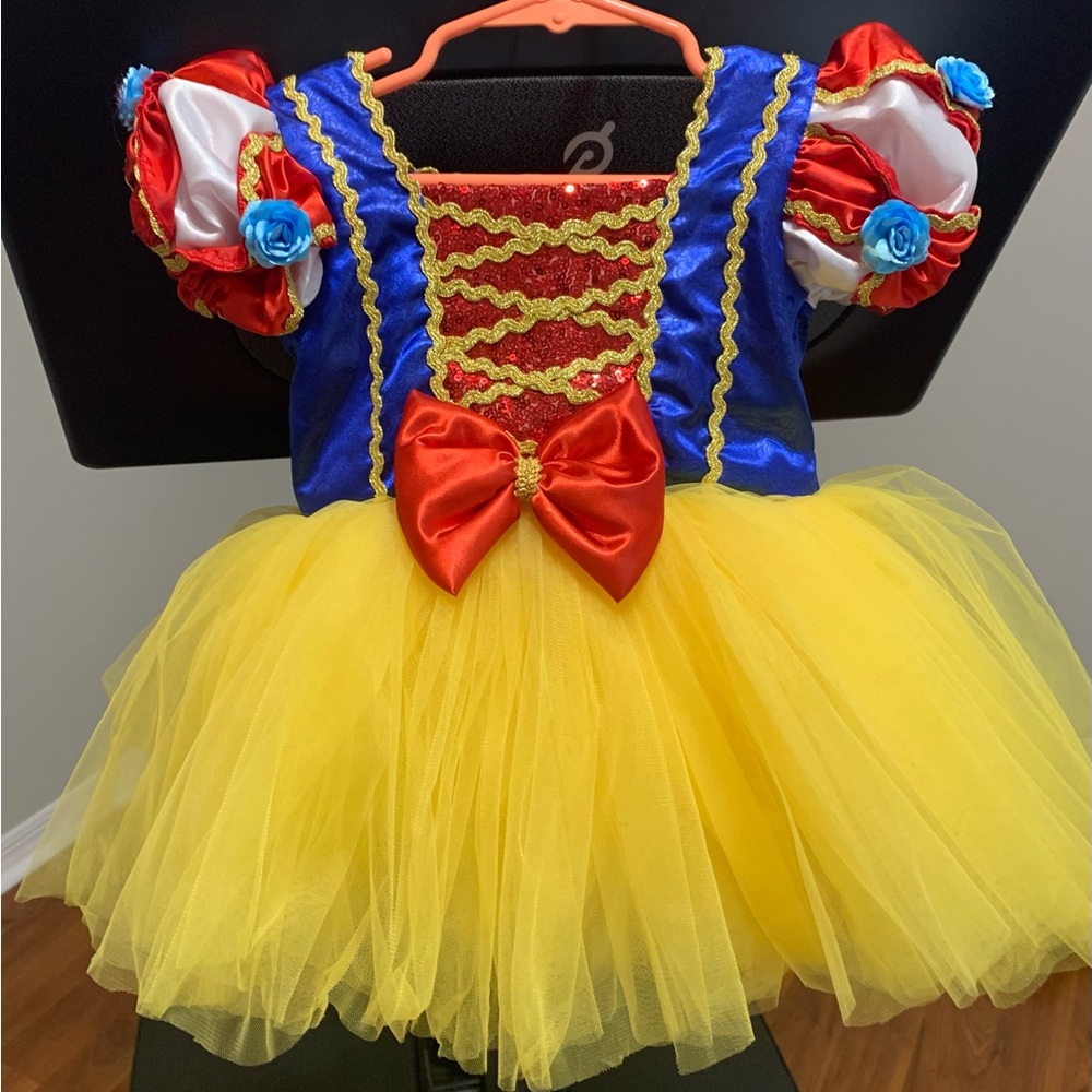 Baby Snow White custom Halloween costume - size 12 -18 months